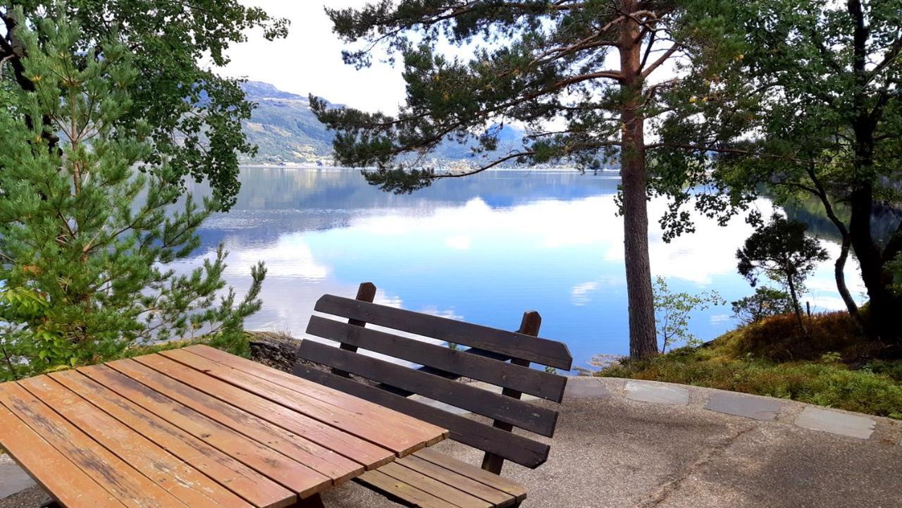 Teigen Leirstad, Feriehus Og Hytter Eikefjord Екстериор снимка